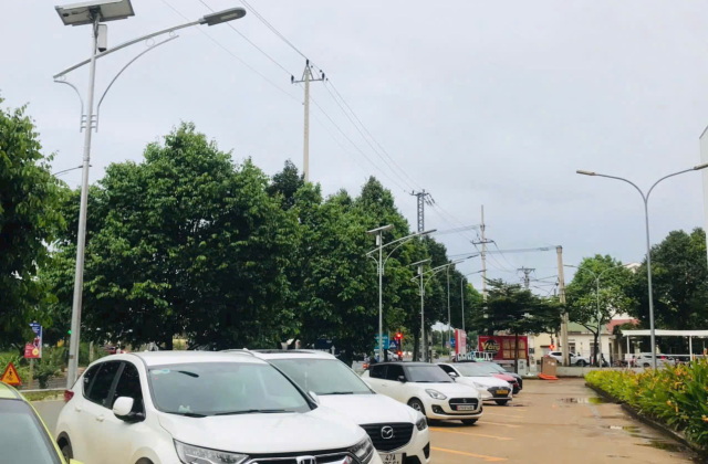 THI CÔNG CHIẾU SÁNG CHO CÔNG TY TẬP ĐOÀN CENTRAIL RETAIL